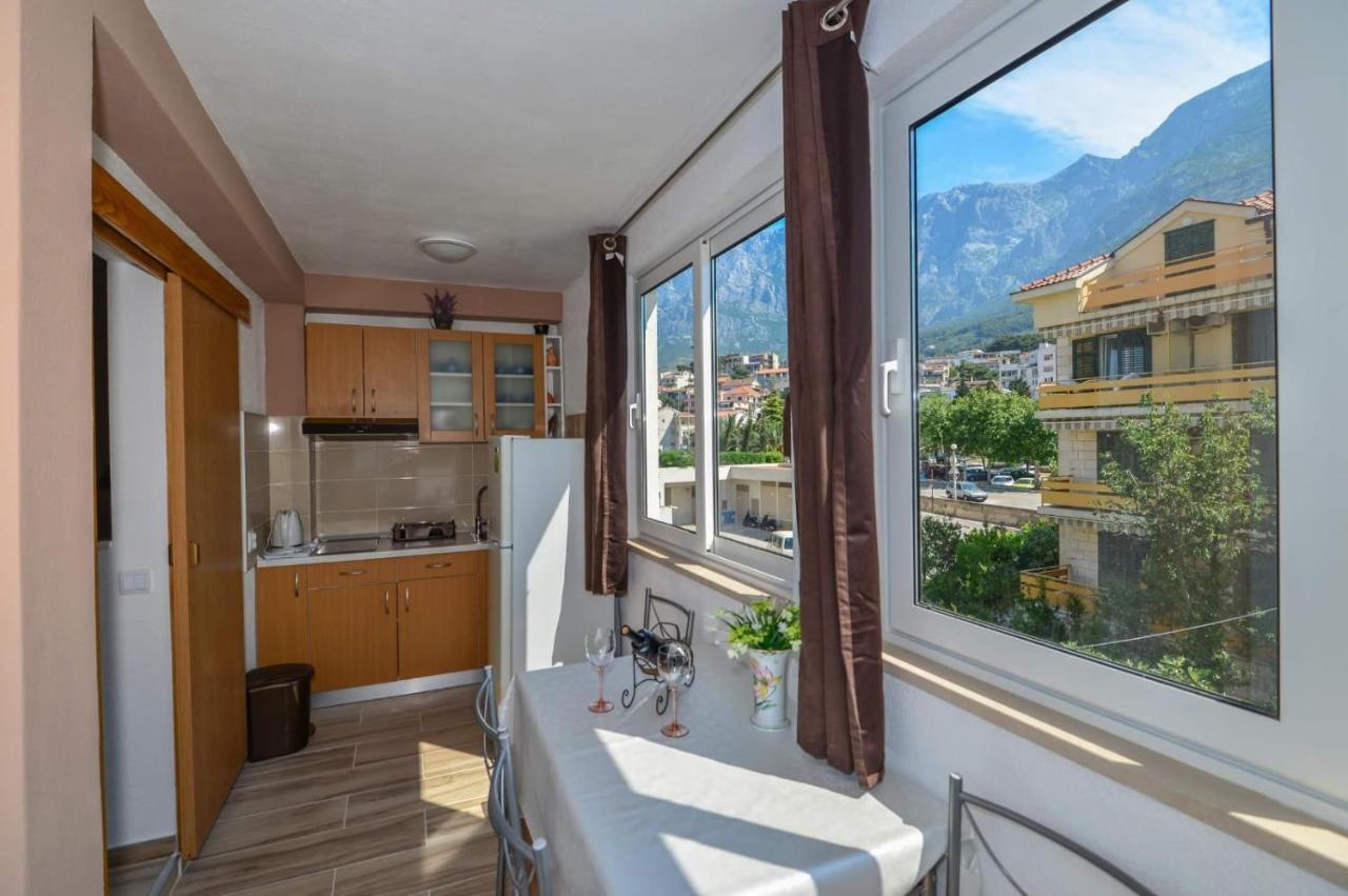Apartments Luxury Oasis Makarska Buitenkant foto