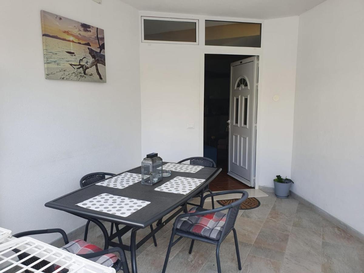Apartments Luxury Oasis Makarska Buitenkant foto
