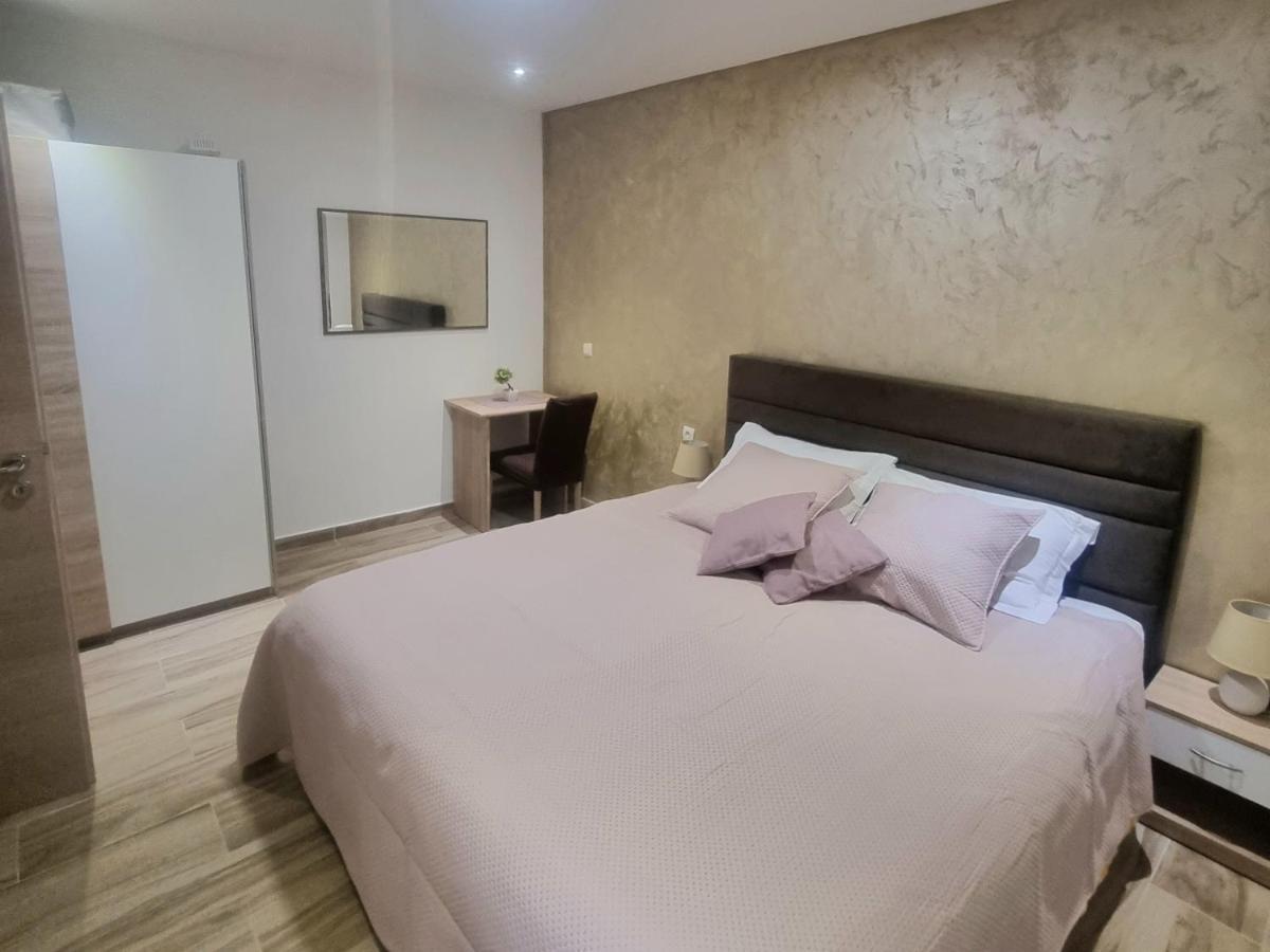 Apartments Luxury Oasis Makarska Buitenkant foto